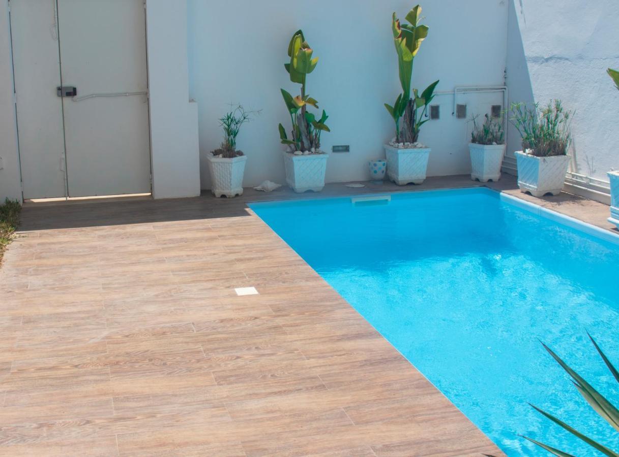 Maison Plain-pied Avec Piscine Chauffée Tunis