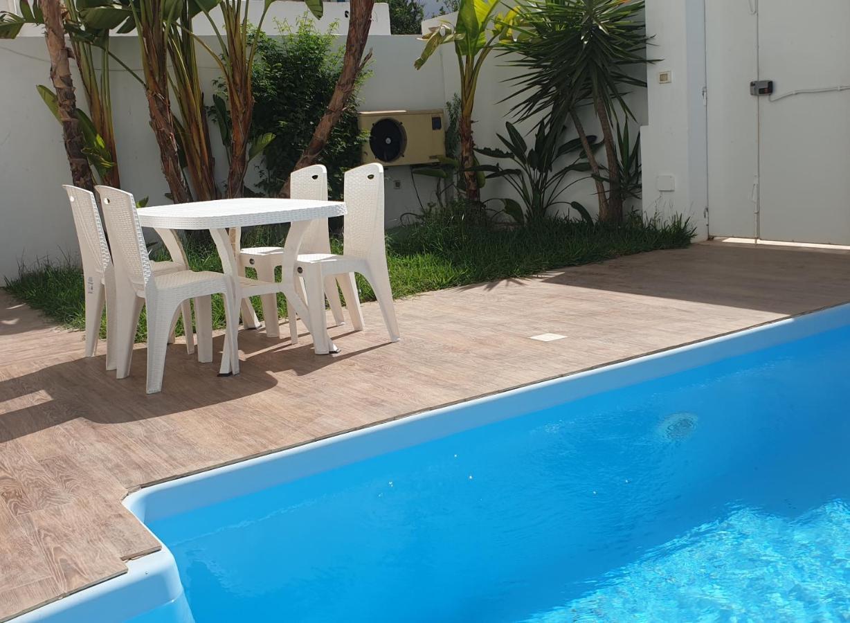 Maison Plain-pied Avec Piscine Chauffée Tunis